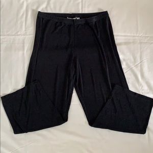 Chico’s Travelers Cropped pants size 3 (XL/16)